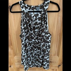 Leopard print sleeveless blouse.Sz 18